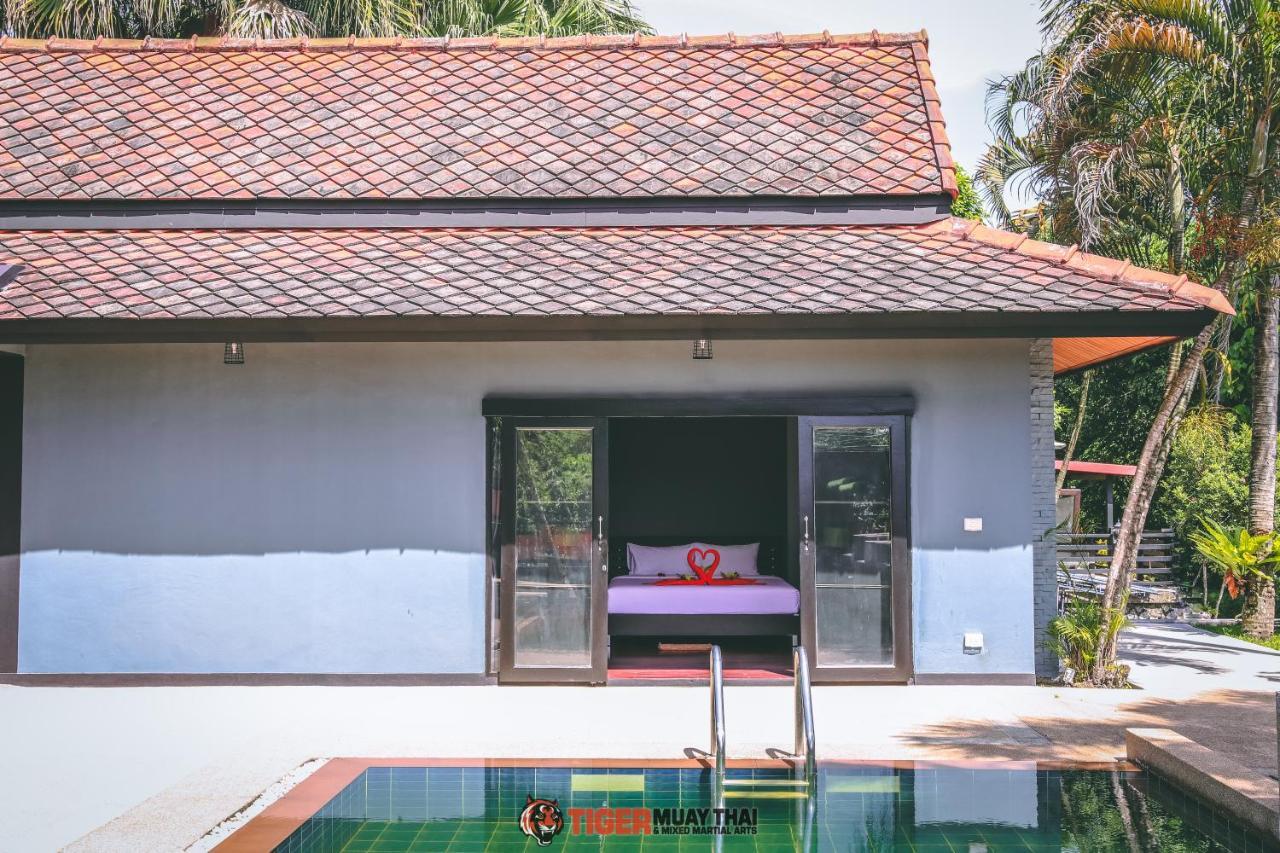 Tiger Hillside Hotel Phuket Exterior photo